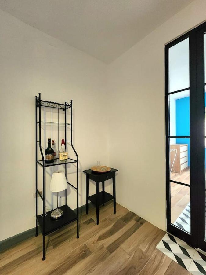 Turqoise Flat In City Center With 24H Self Check In Tirana Exterior photo
