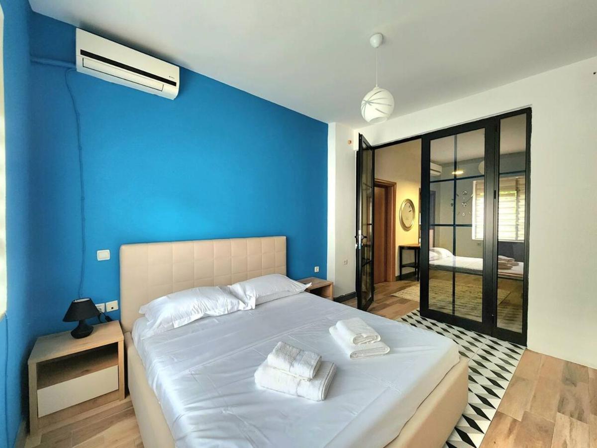 Turqoise Flat In City Center With 24H Self Check In Tirana Exterior photo