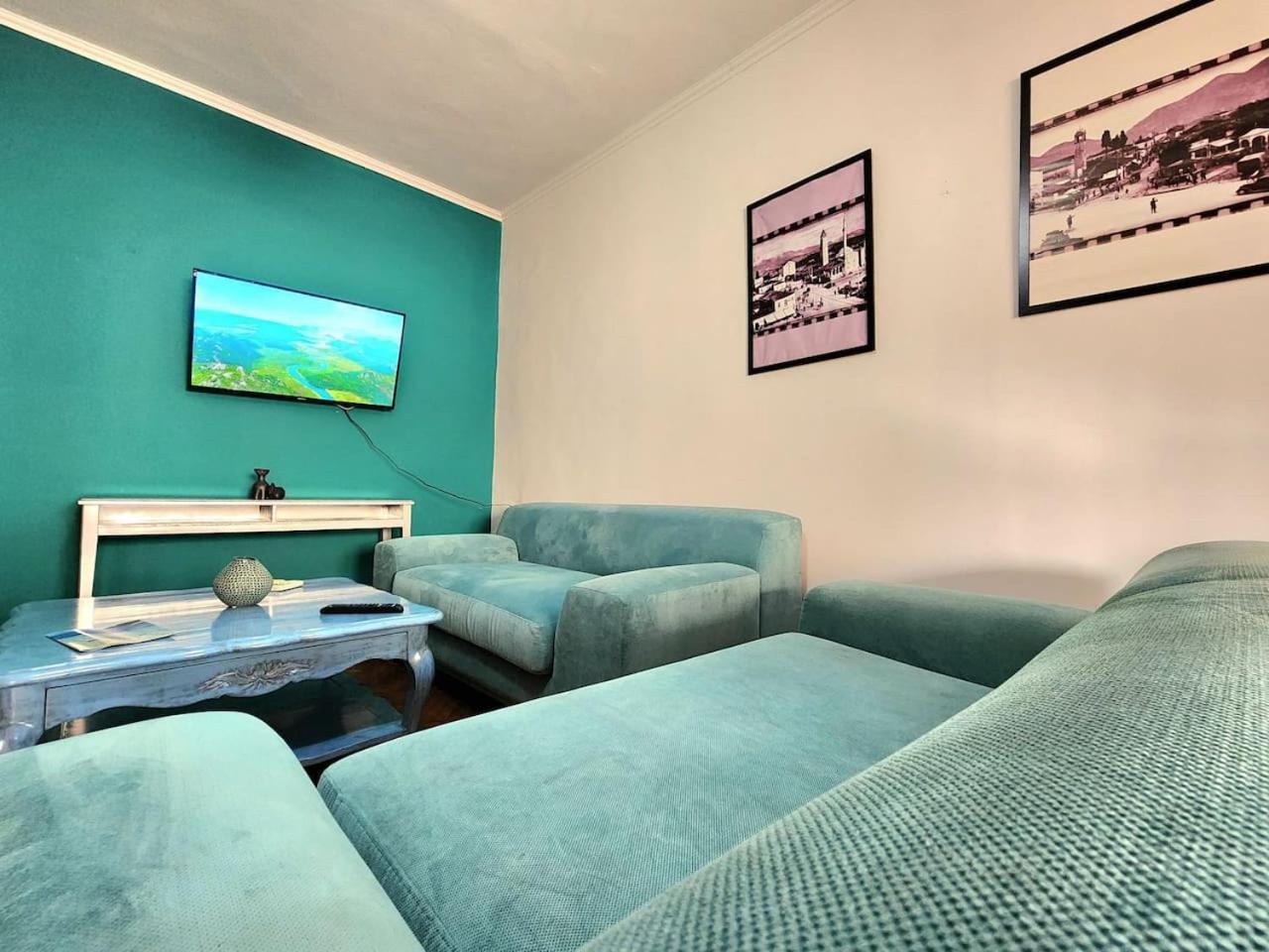 Turqoise Flat In City Center With 24H Self Check In Tirana Exterior photo